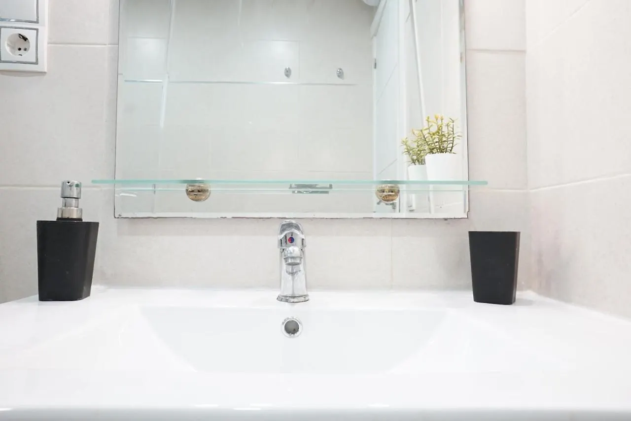 Centrico Y Amplio En Malaga Apartment