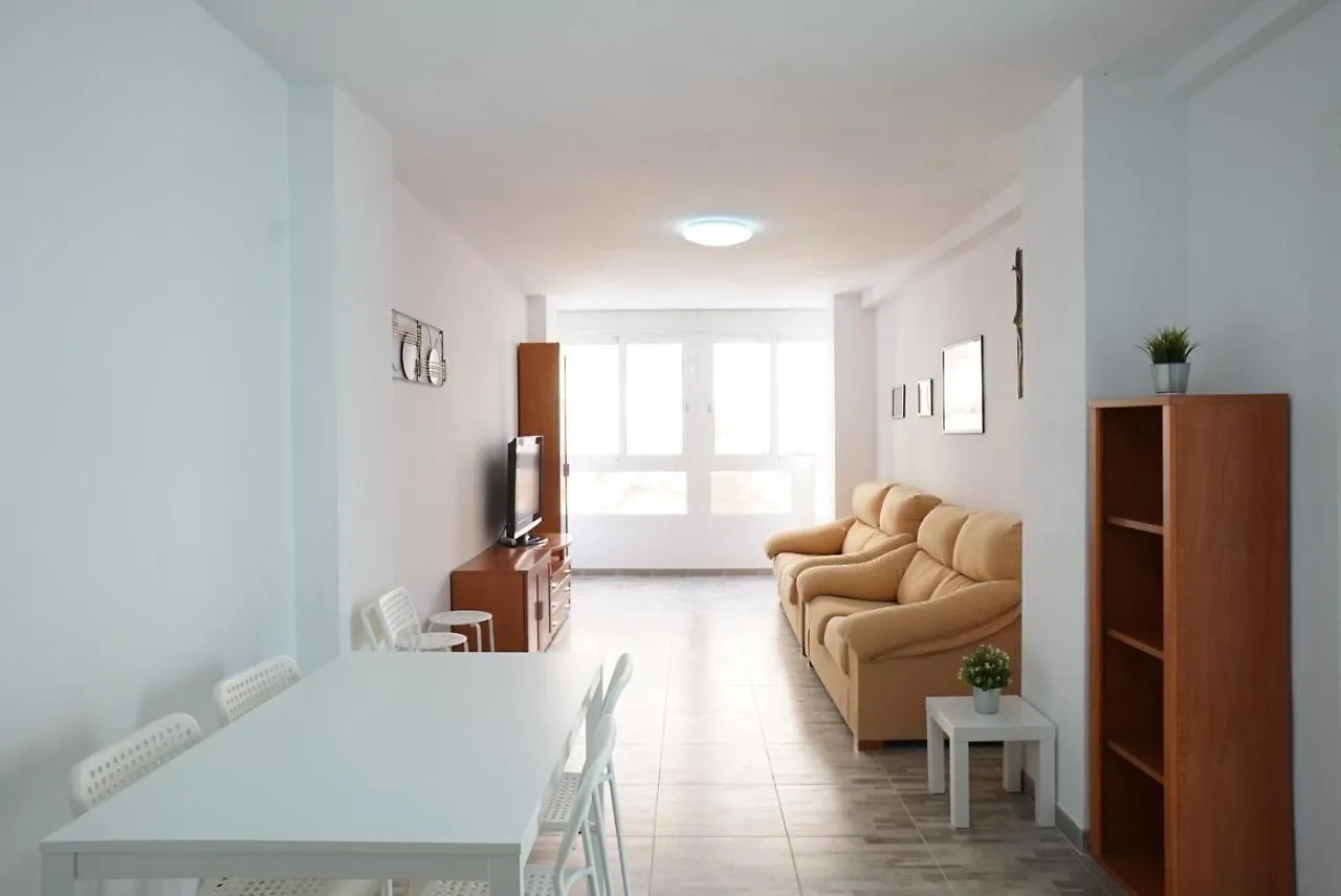 Centrico Y Amplio En Malaga Apartment